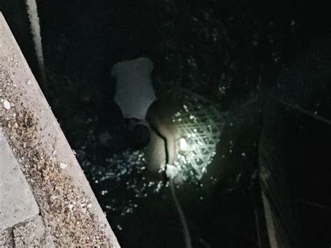The decomposed body of an unidentified woman was found in 30 feet deep ...
