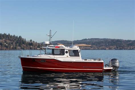Ranger Tugs R23 w Outboard in Claret Red | Ranger tugs, Boat, Trawler yacht