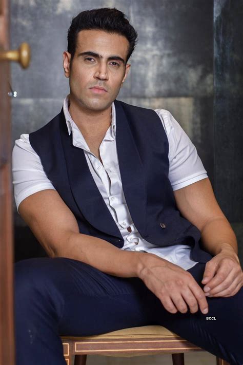 Meet Navdeep Chhabra, the handsome hunk from the movie 'Kuch Kuch Locha ...