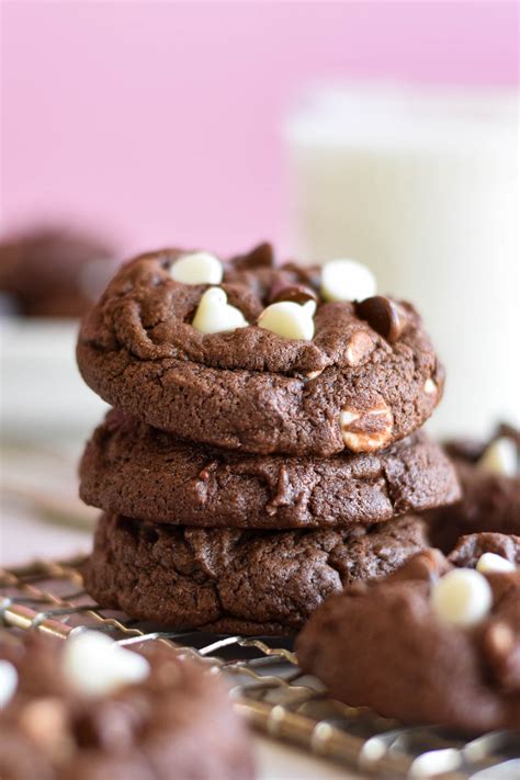 The BEST! Chocolate Cookies with White Chocolate Chips