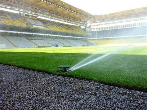 Outdoor Football Field 的图像结果