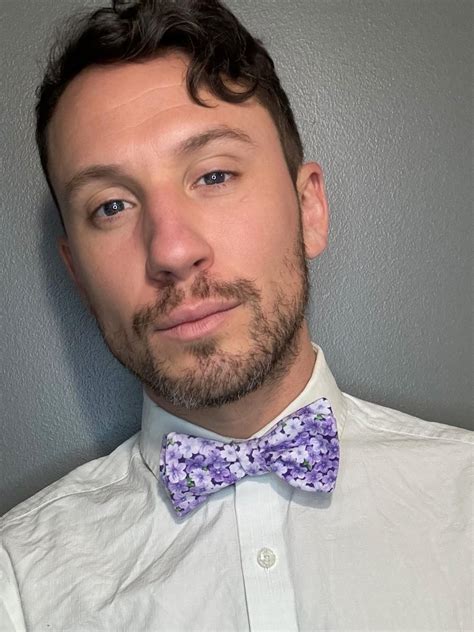Violet You're Turning Violet Daisy Self-tie Bow Tie - Etsy