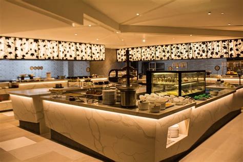 Review Vertigo - Reviews, Photos - Garden Cafe, Luxent Hotel - Tripadvisor