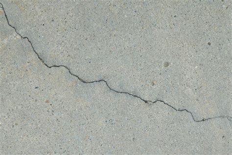 Resurfacing A Cracked Concrete Driveway