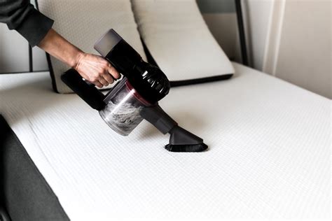 How to clean a mattress - 4 quick tips to keep your sanitize your sleep ...