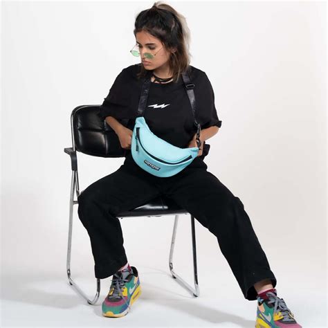 Classic Slinger by Supervek | Wear as Waist Bag, Fanny Pack, Crossbody ...