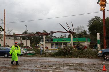 Mobile tornado confirmed by NWS; thousands without power (updated) - al.com