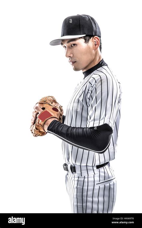Baseball Pitcher Front View 的图像结果