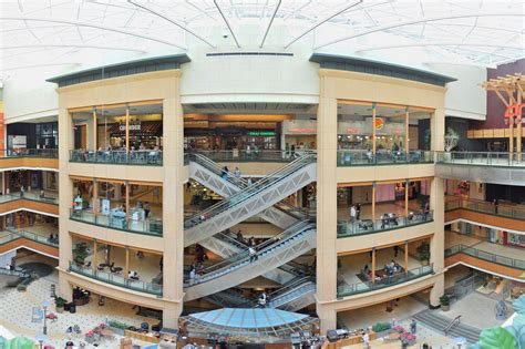 10 Best Shopping Malls in Seattle - Seattle's Most Popular Malls and Department Stores – Go Guides