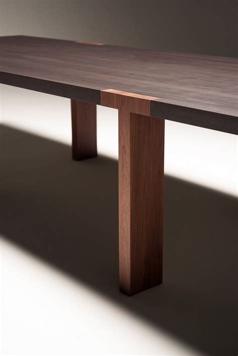 T-TABLE Table By Tacchini | design Tobia Scarpa