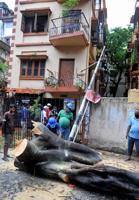In Photos | Cyclone Yaas weakens after pounding Odisha and Bengal coasts