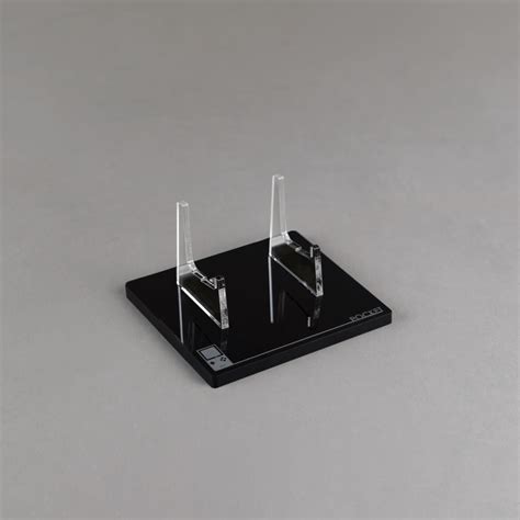 Analogue pocket display stand | Rose Colored