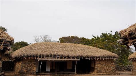 Kutcha Houses and Pucca Houses: Differences, Types, Benefits - Dwello