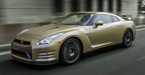 GALLERY: Nissan GT-R 45th Anniversary Gold Edition 2016 Nissan GT-R ...