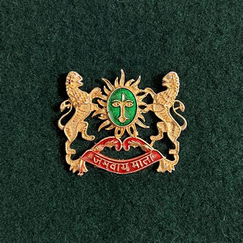 Jamvaya Mata Green & Red Meenakari Golden Monogram – Rajanyas