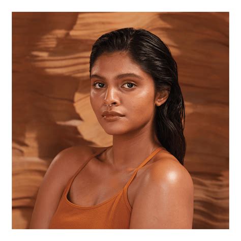 GloWish Multi Dew Skin Tint • 08 Tan