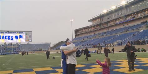 SDSU seniors savor final game at Dana J. Dykhouse Stadium in FCS ...