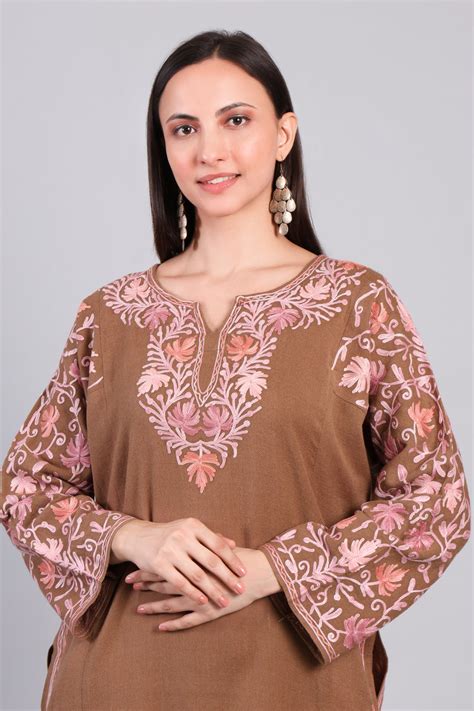 Brown Pheran with Rose Pink Aari Kashmiri Embroidery Buy Khaak-e-Gulabi ...