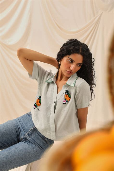 Get Women Treny Collection: Unique Aesthetic Wear at Primal Gray