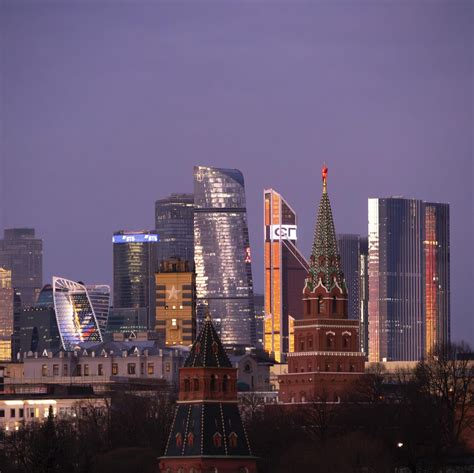 Musk's Father Says No World Capital Compares to Moscow - 11.06.2025 ...