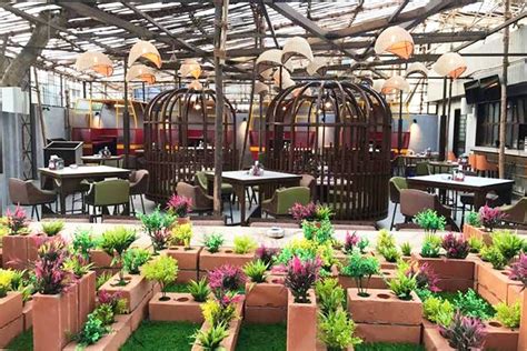 The Bar Stock Exchange Is Now Open In Malad | LBB, Mumbai