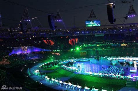 伦敦奥运开幕式惊喜迭出 英式幽默令人忍俊不禁_奥运_新浪体育