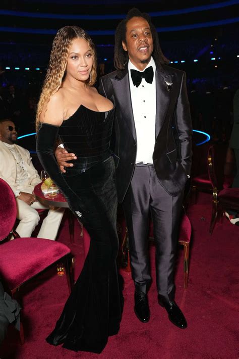 Beyoncé Changes Into Black Velvet Gown at 2023 Grammys: Photo