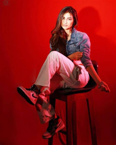 Shweta Tiwari's Daughter Palak Tiwari Looks Drop Dead In Latest ...