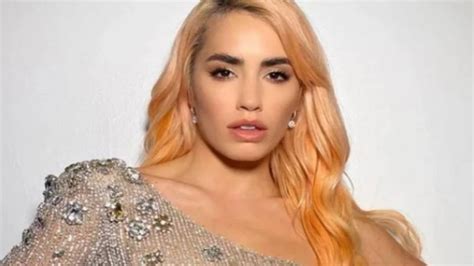 Tiene 9 años, vendía dibujos para ir a ver el show de Lali Espósito y ...