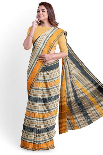 Balaram Saha: Off-White Handloom Soft Traditional Dhonekali Fish Design ...