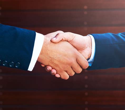 Thank You Handshake Business Photo in HD 的图像结果