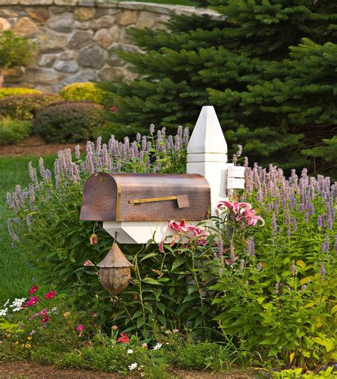 27 Modern Mailbox Flower Bed Ideas To Boost Your Curb Appeal