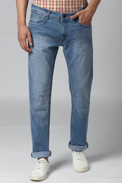Buy Men Blue Mid Wash Slim Tapered Jeans Online - 593531 | Peter England