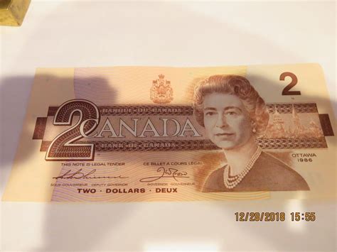 Retro Charm: Vintage 1986 Canadian Two Dollar Bill
