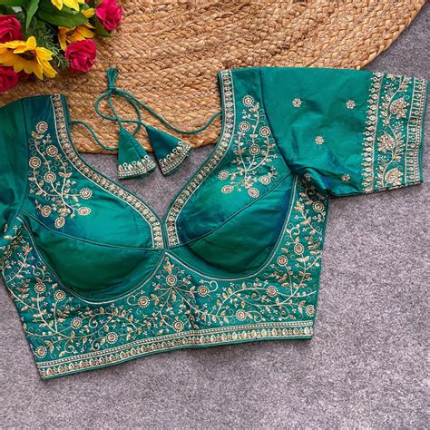 Madhuvan Blouse – Samukta sarees