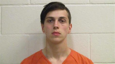 Death of Nisqually Jail inmate Andrew Westling sparks lawsuit against ...