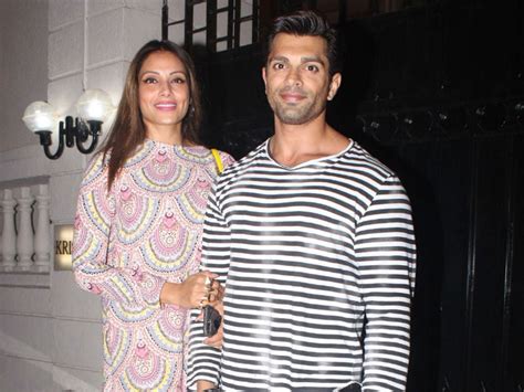 एकता कपूर की पार्टी में पहुंचीं TV की ये हसीनाएं.... | Bipasha Basu ...
