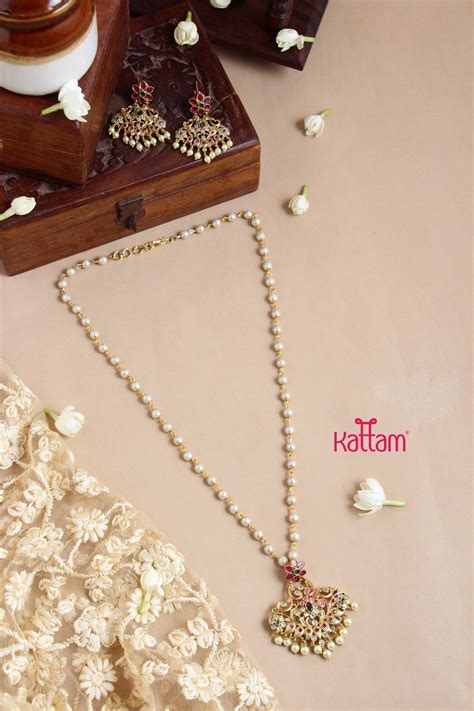 Matt Gold Ruby Flower Pearl Chain - Kattam
