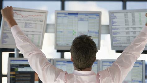 Stock Market: తగ్గేదే లే అంటున్న మార్కెట్లు.. ఇక్కడ సీనే అమెరికాలో ...