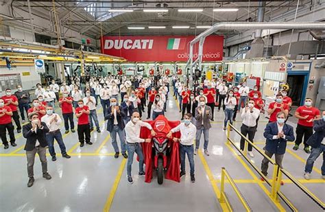 Ducati Multistrada V4 with front and rear radar technology rolls out ...