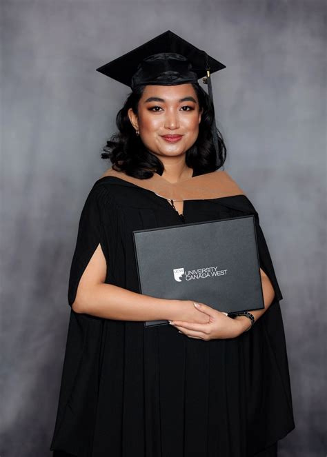 #mbagraduate #fallconvocation2023 #ucw #ucwgrad | Roanne Estoconing ...