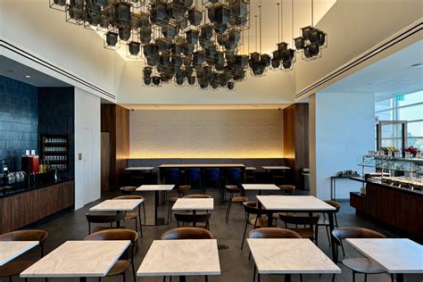 Inside the new Amex Centurion Lounge in DC's Reagan National Airport ...