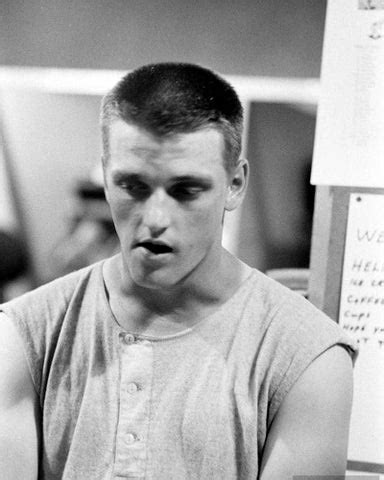 Refined 30 Crew Cut for Men: Crisp & Choppy. – Men Deserve