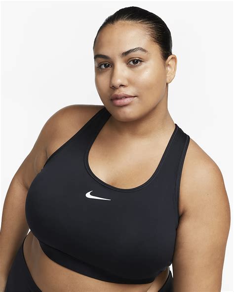 Nike Swoosh Medium Support Women's Padded Sports Bra (Plus Size). Nike IN