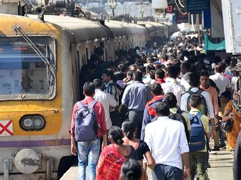 Kerala Youths Held In Mumbai After Their Talk About 'Bombay' Was ...