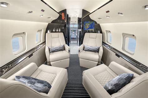 D-AEOM Challenger 604 - MHS Aviation GmbH S/N 5654