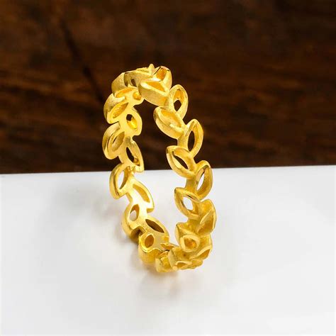 Get Stunning Golden Ring – Perfect for Any Occasion | Parakkat Jewels