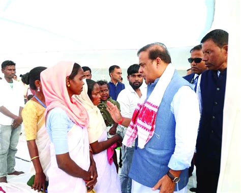 Assam CM gives Rs 5 lakh ex-gratia to kin of 21 labourers killed in ...