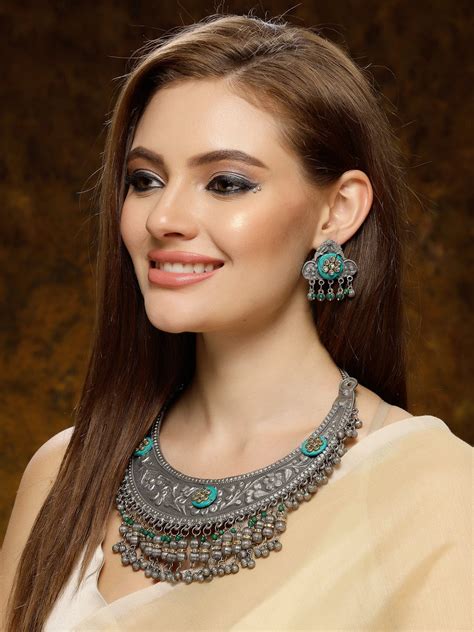 SILVER-PLATED CRYSTAL STUDDED CHOCKER NECKLACE SET