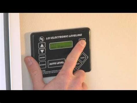 Lippert Auto Level How To 的图像结果